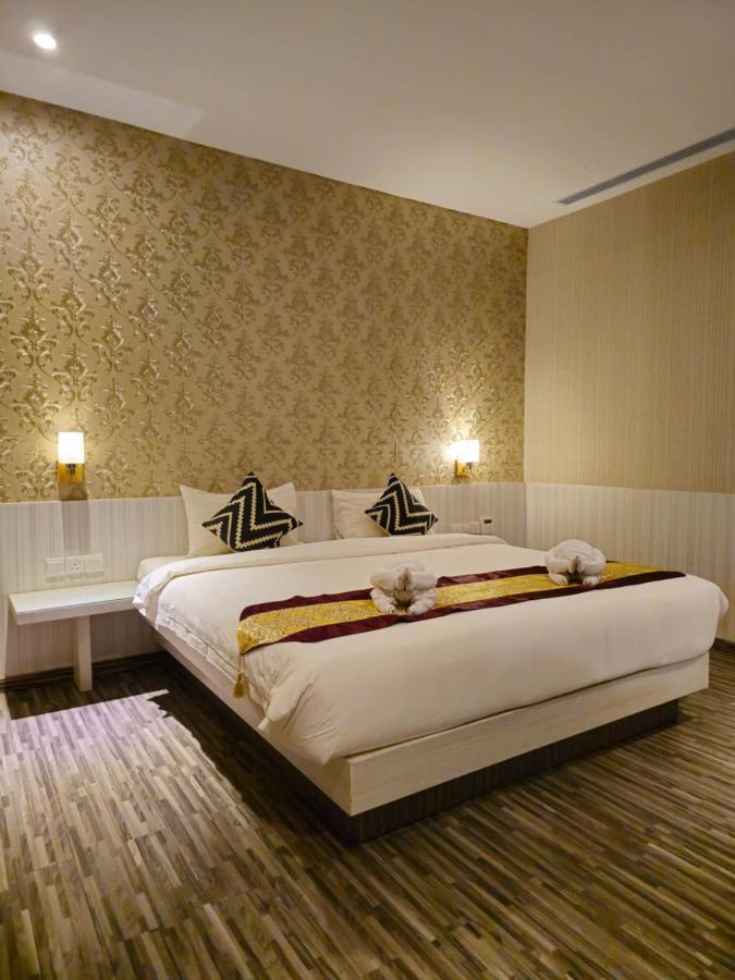Grand Sydney Hotel Batam Exterior photo
