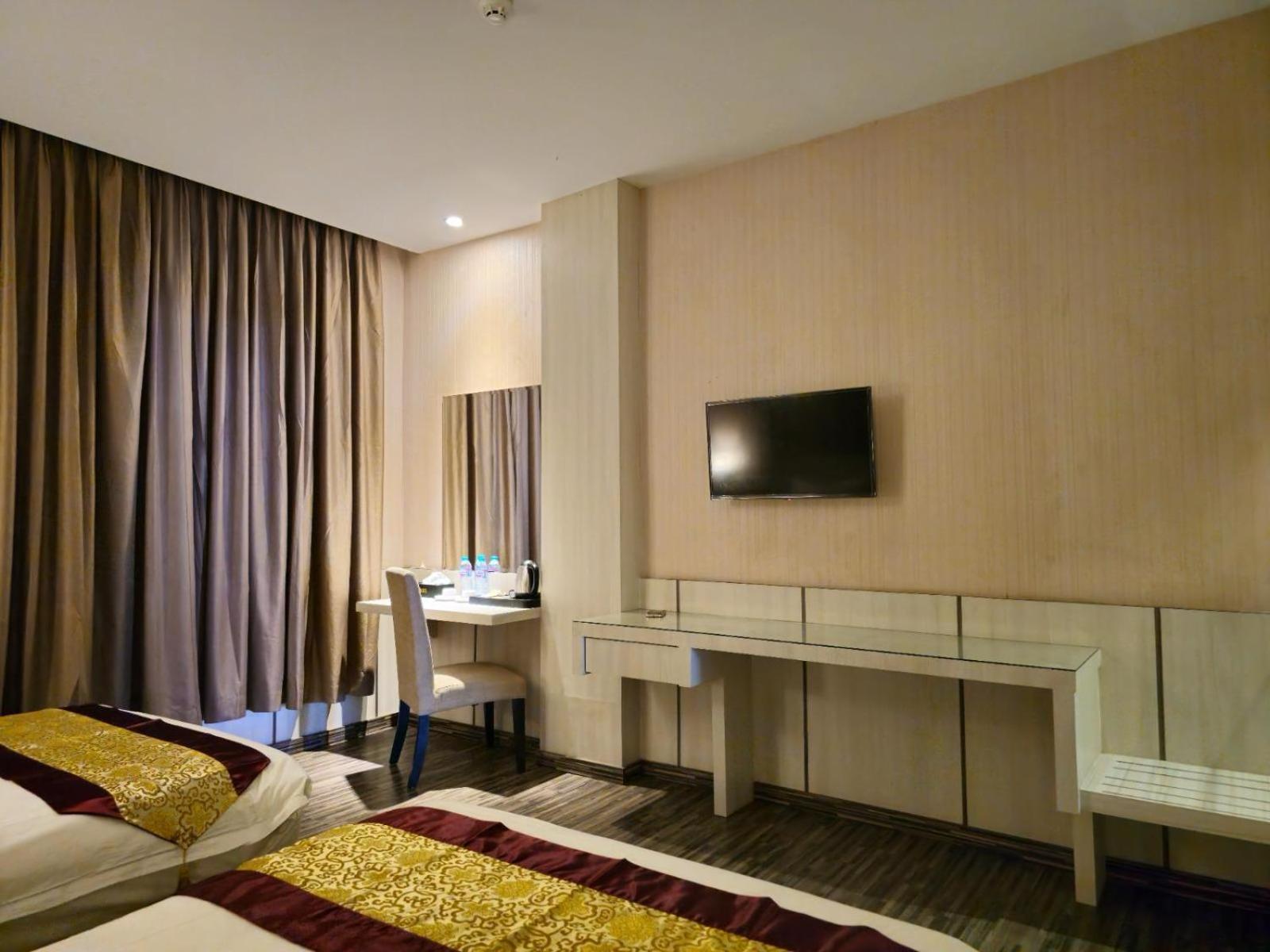 Grand Sydney Hotel Batam Exterior photo
